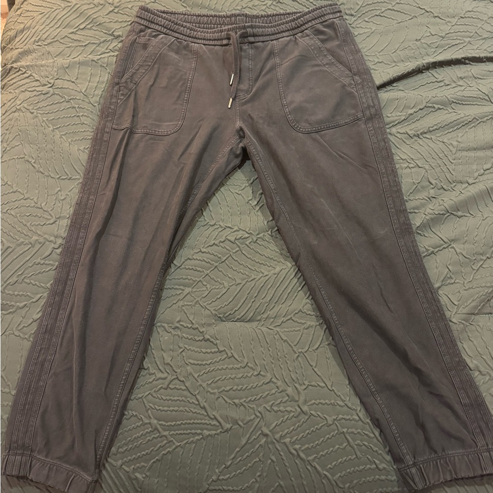 Athleta Farallon Jogger size 12- dark blue